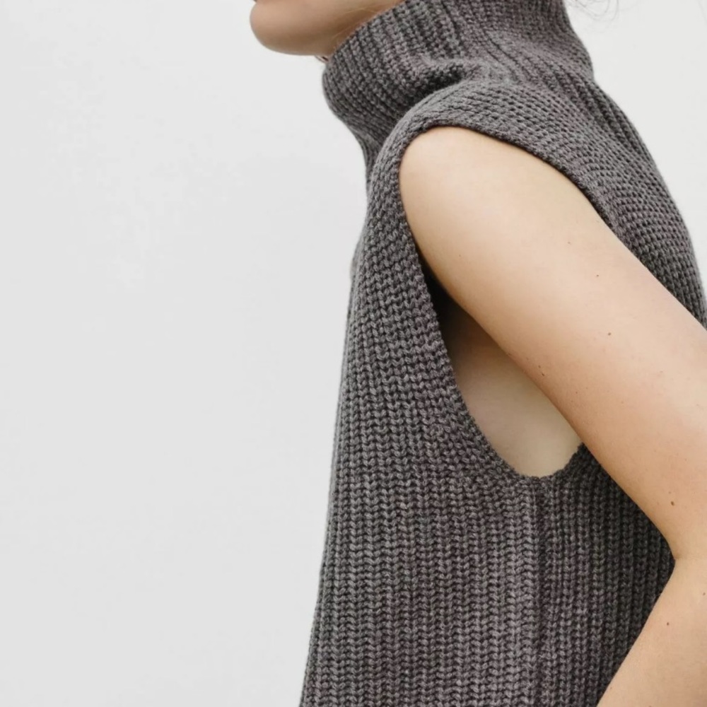 Aritzia Wilfred Durandal Funnel Neck Sleeveless Wool Tunic XXS Grey